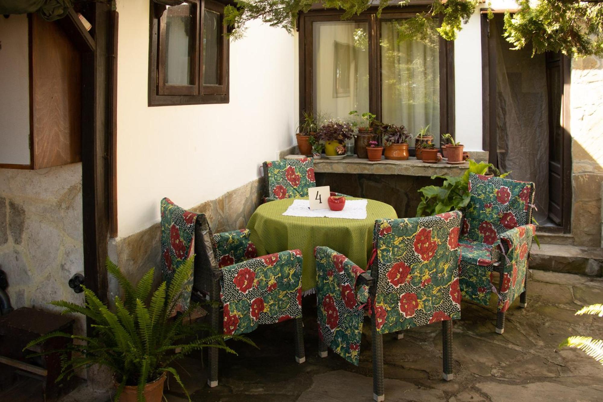 Старата баkалия The old grocery, guest rooms Балчик Екстериор снимка